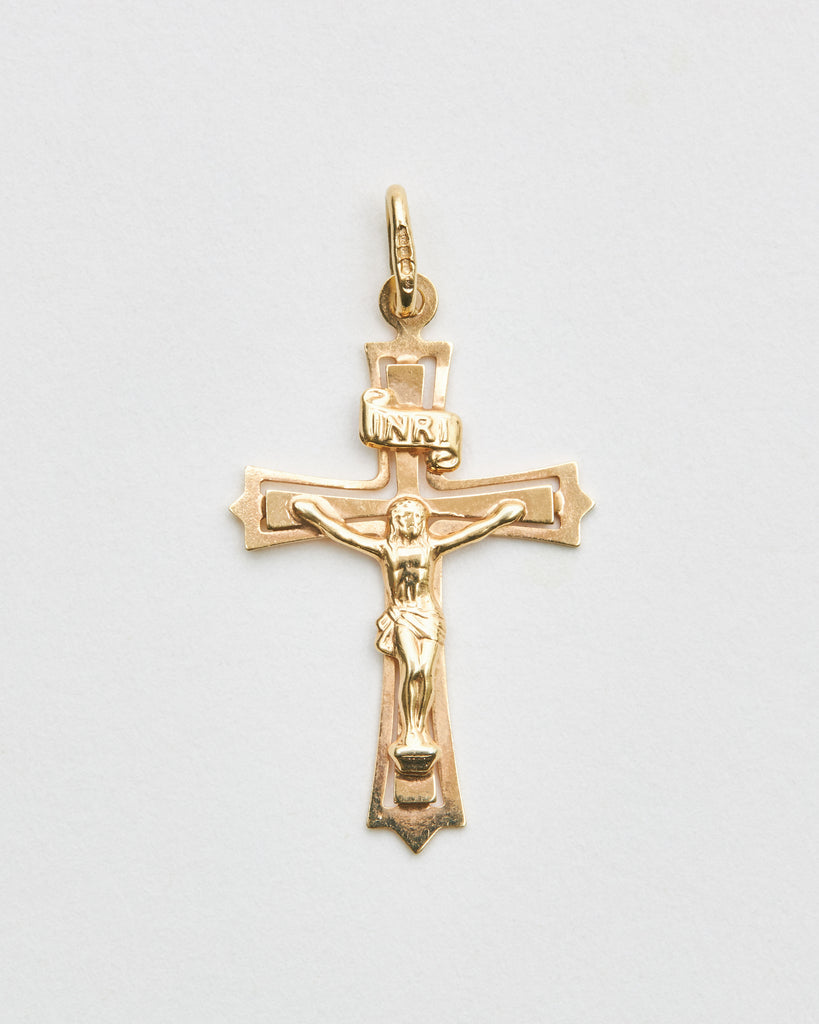 9kt Crucifix Pendant